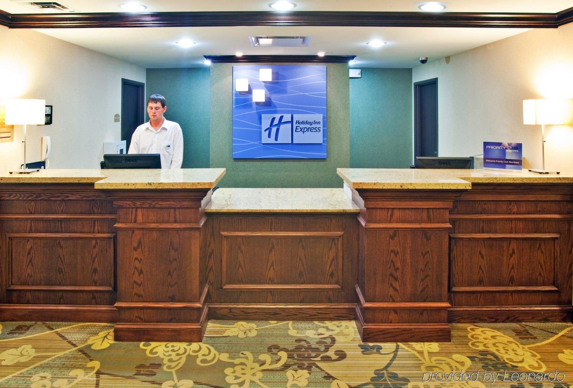 Holiday Inn Express Hotel & Suites Altoona-Des Moines, An Ihg Hotel Интерьер фото